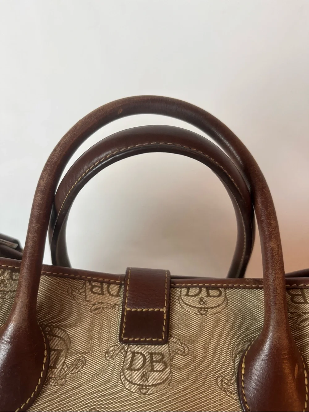 Dooney & Bourke Double Handle Signature Tan & Brown Tote Large Purse DL50C-W8